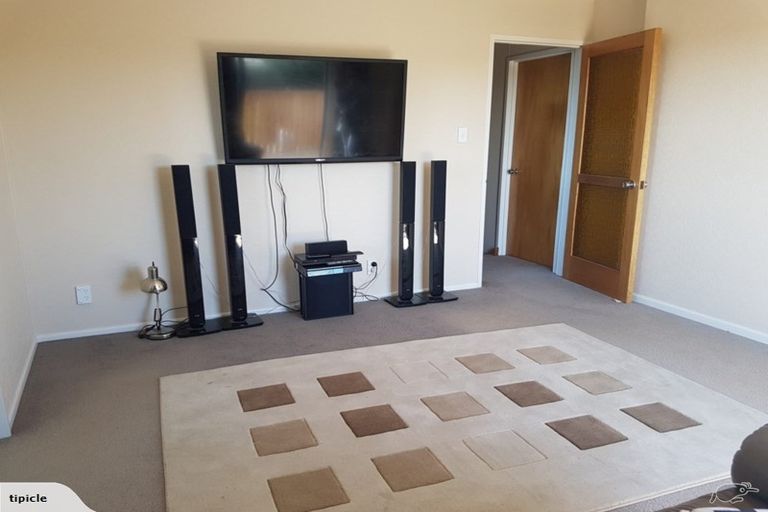 Photo of property in 122 Kippenberger Avenue, Rangiora, 7400