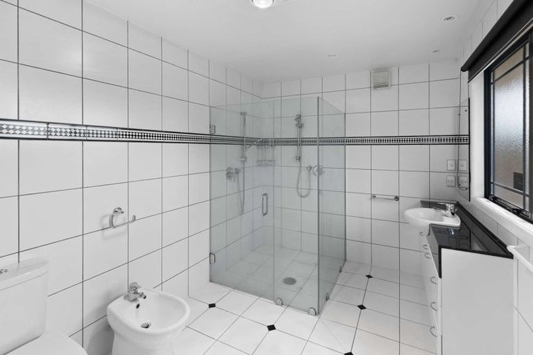 Photo of property in 64 Royal Oak Drive, Kelvin Grove, Palmerston North, 4414