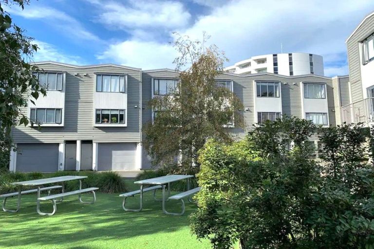 Photo of property in 19 Dovedale Place, Parnell, Auckland, 1010
