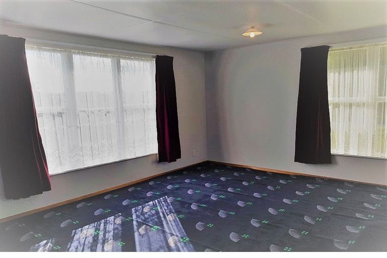 Photo of property in 9 Castor Crescent, Cannons Creek, Porirua, 5024