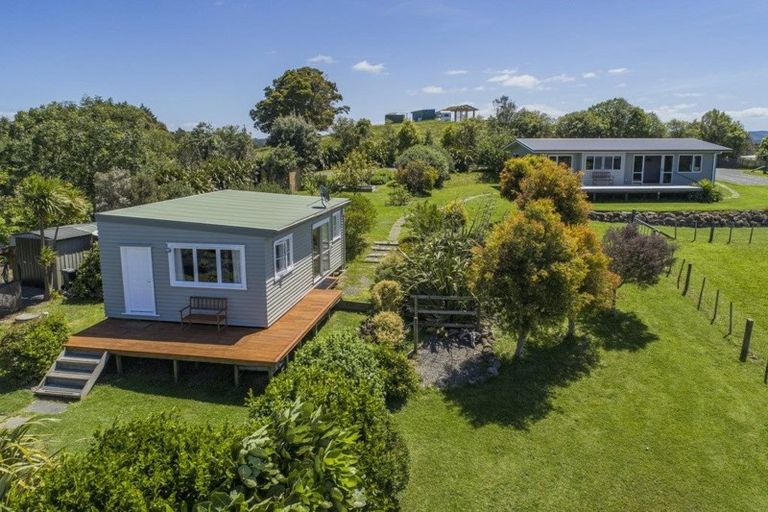 Photo of property in 965 Pataua Road North, Whareora, Whangarei, 0175