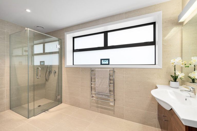 Photo of property in 2/26 Pillans Road, Otumoetai, Tauranga, 3110