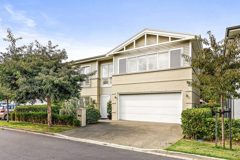 Photo of property in 6 Kensington Drive, Orewa, 0931