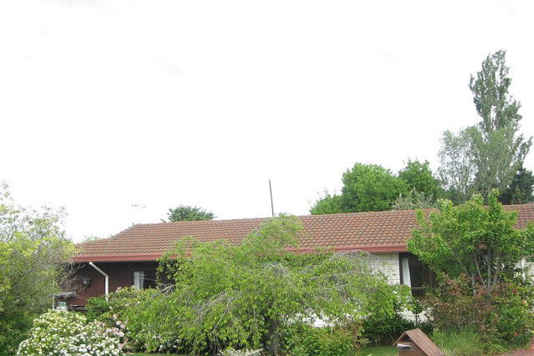 Photo of property in 2 Ensors Place, Waikuku Beach, 7402