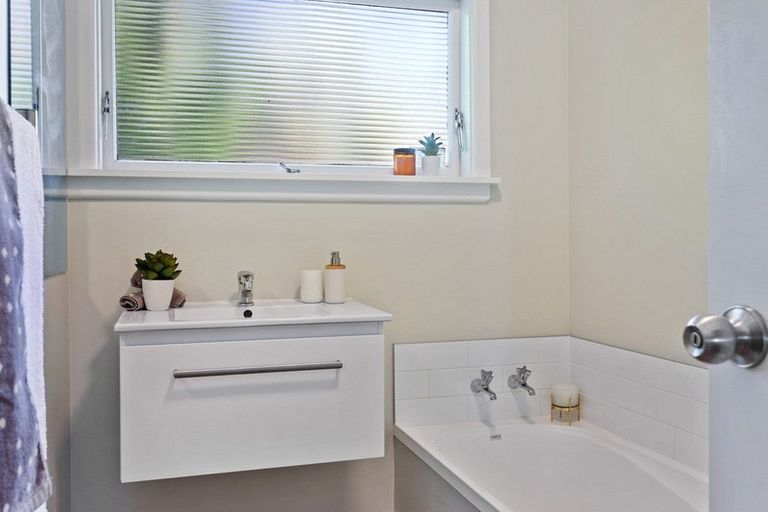 Photo of property in 129 Major Hornbrook Road, Mount Pleasant, Christchurch, 8081