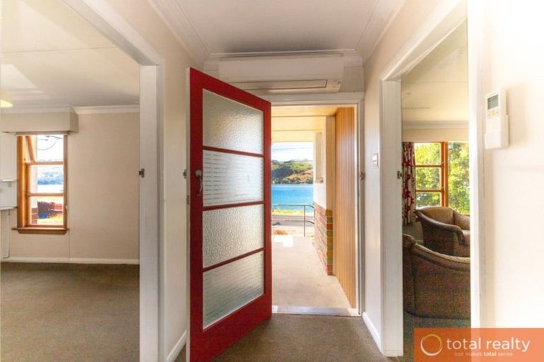 Photo of property in 263 Ravensbourne Road, Ravensbourne, Dunedin, 9022