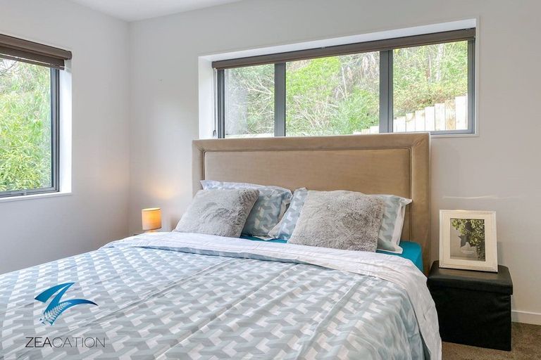 Photo of property in 106 Admirals Court Drive, Greenhithe, Auckland, 0632