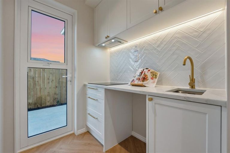 Photo of property in 9 Toporoa Street, Karaka, 2113