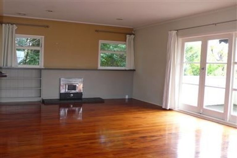 Photo of property in 2/5 Quebec Road, Milford, Auckland, 0620