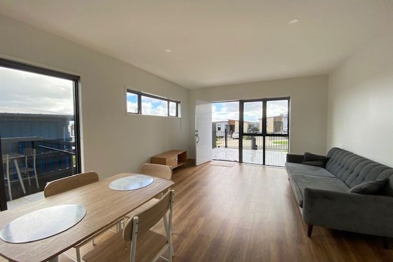 Photo of property in 15 Canna Street, Totara Park, Auckland, 2019