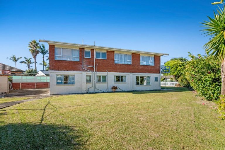 Photo of property in 28 Doment Crescent, Orewa, 0931