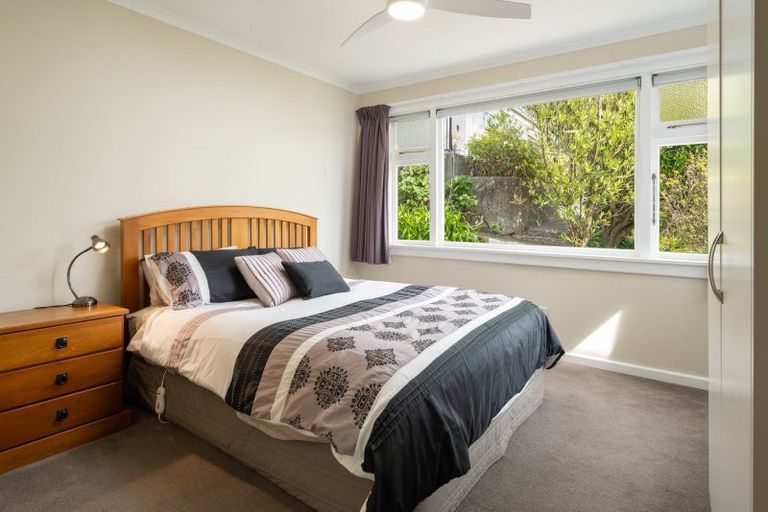 Photo of property in 34 Waikawa Road, Picton, 7220