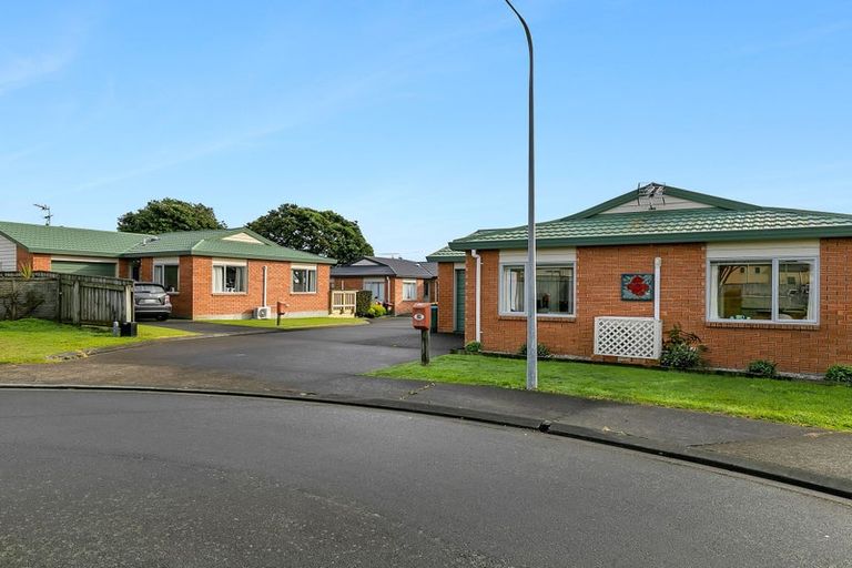 Photo of property in 19 Pohutukawa Grove, Titahi Bay, Porirua, 5022
