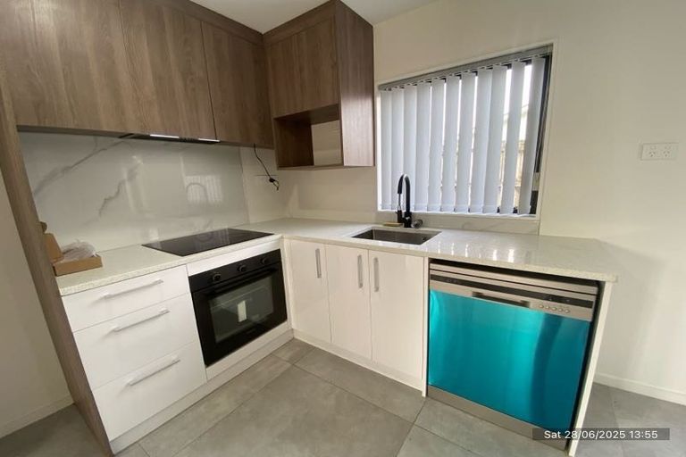 Photo of property in 67b Beeston Crescent, Manurewa, Auckland, 2102