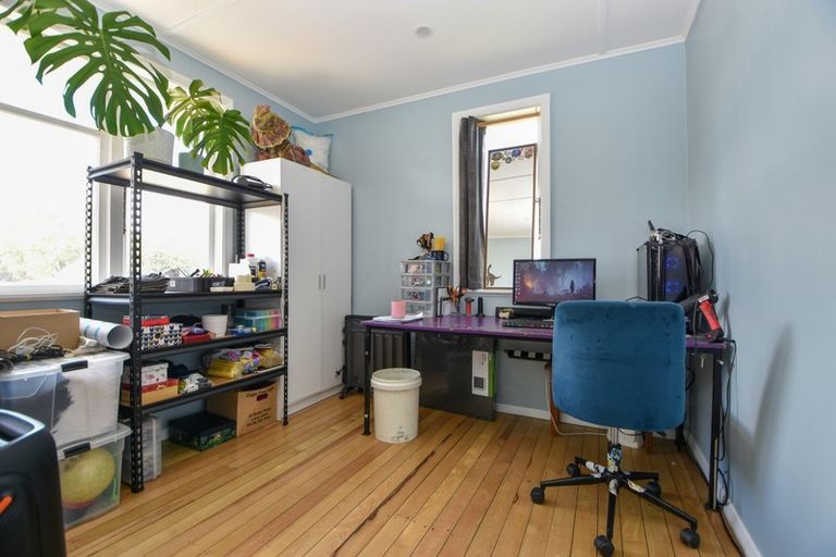 Photo of property in 32 Rhodes Street, Carterton, 5713