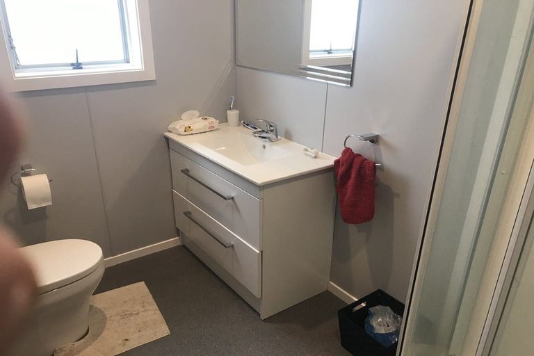 Photo of property in 2/12 Cardall Street, Newtown, Wellington, 6021