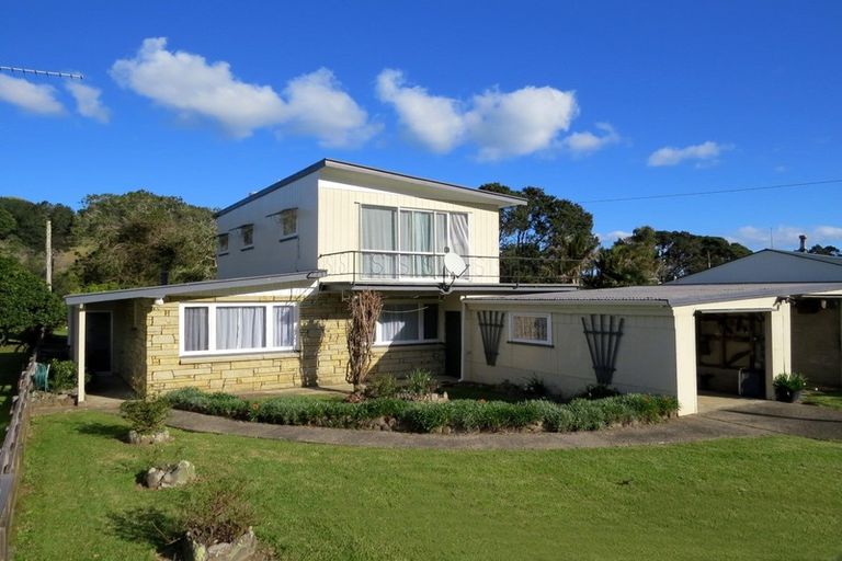 Photo of property in 279 Colville Road, Coromandel, 3584