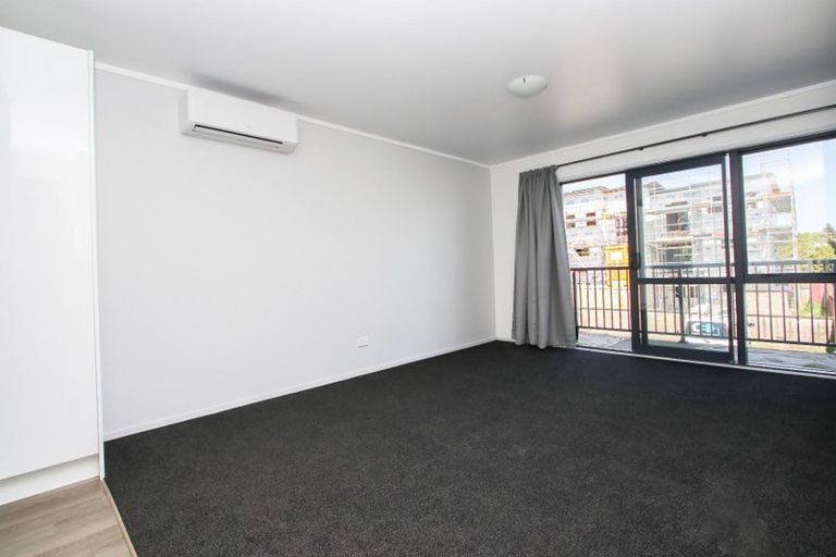 Photo of property in 4/200 Old Farm Road, Hamilton East, Hamilton, 3216