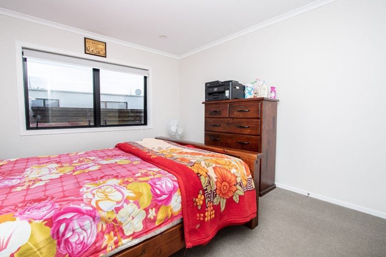Photo of property in 2/9 Heath Street, Saint Andrews, Hamilton, 3200