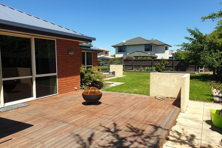 Photo of property in 9 Sharnbrook Lane, Casebrook, Christchurch, 8051