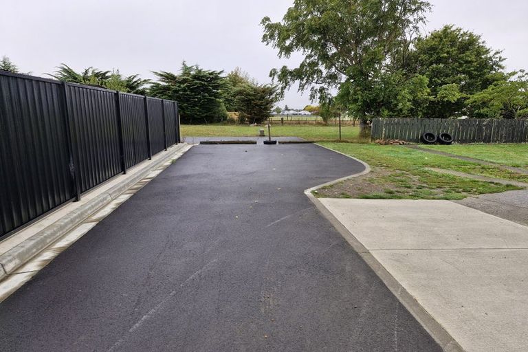 Photo of property in 25 Wyndham Street, Carterton, 5713