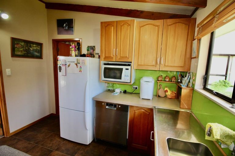 Photo of property in 52 Centennial Drive, Whitianga, 3510