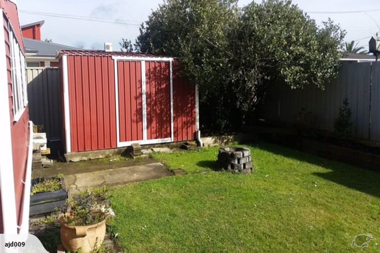 Photo of property in 27 Haultain Street, Fairfield, Hamilton, 3214