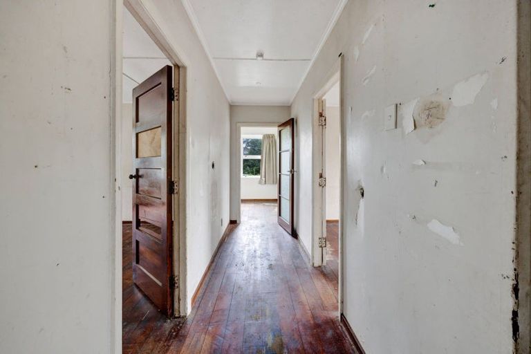 Photo of property in 6 Mill Road, New Plymouth, 4310