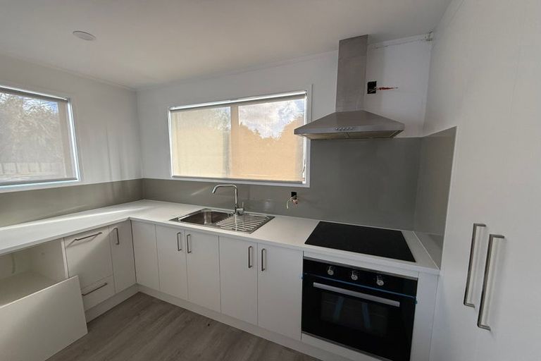 Photo of property in 9 Edwin Freeman Place, Ranui, Auckland, 0612