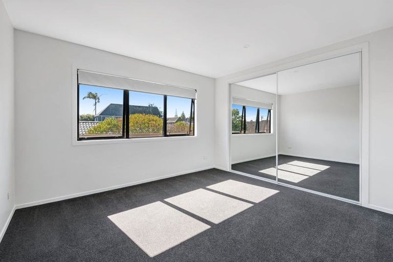 Photo of property in 7/19 Milton Road, Orewa, 0931