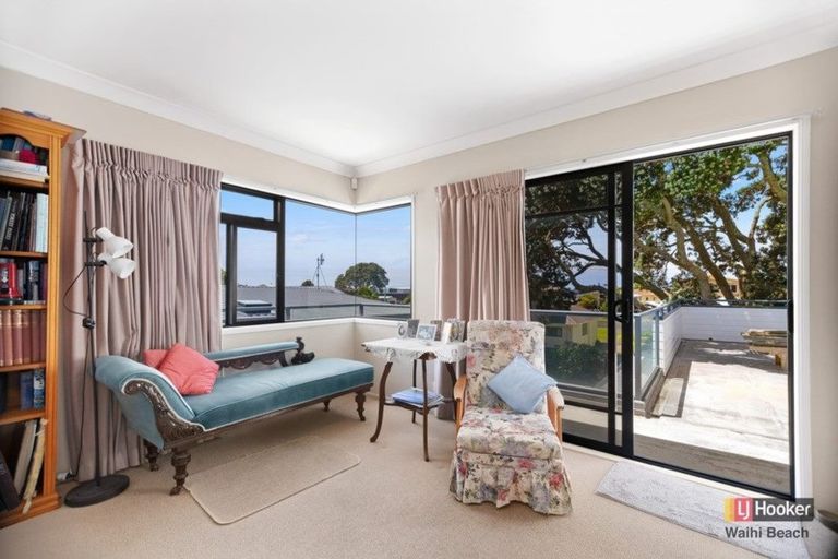 Photo of property in 10 Marine Avenue, Waihi Beach, 3611