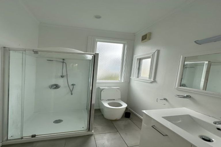 Photo of property in 2/205 The Terrace, Wellington Central, Wellington, 6011