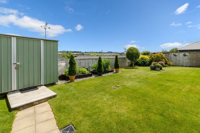 Photo of property in 12 Rochfort Crescent, Pyes Pa, Tauranga, 3112
