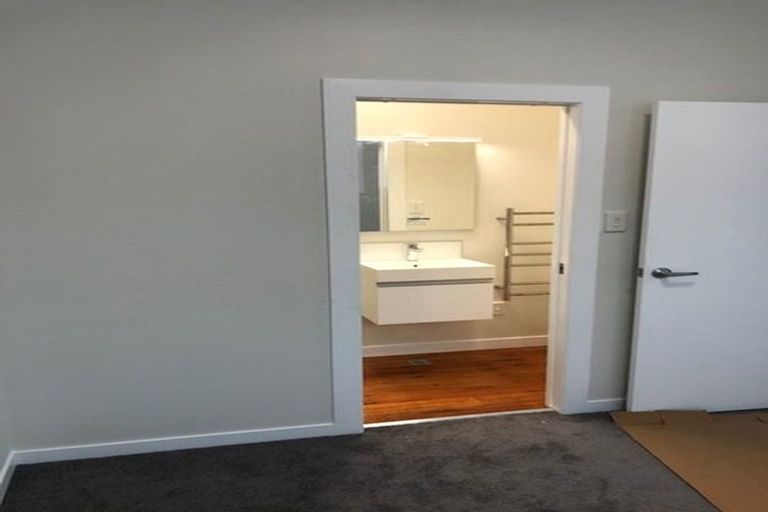Photo of property in 116 Austin Street, Mount Victoria, Wellington, 6011
