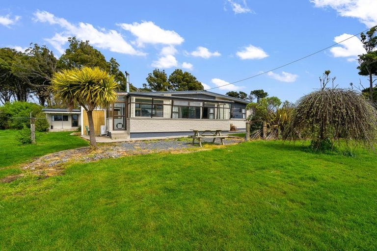 Photo of property in 49 Ferry Road, West Plains, Invercargill, 9879