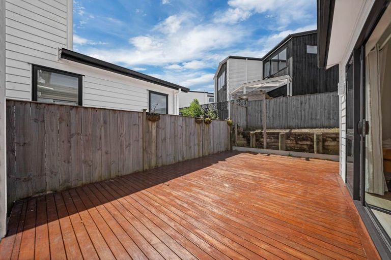 Photo of property in 68 Kano Way, Hobsonville, Auckland, 0616