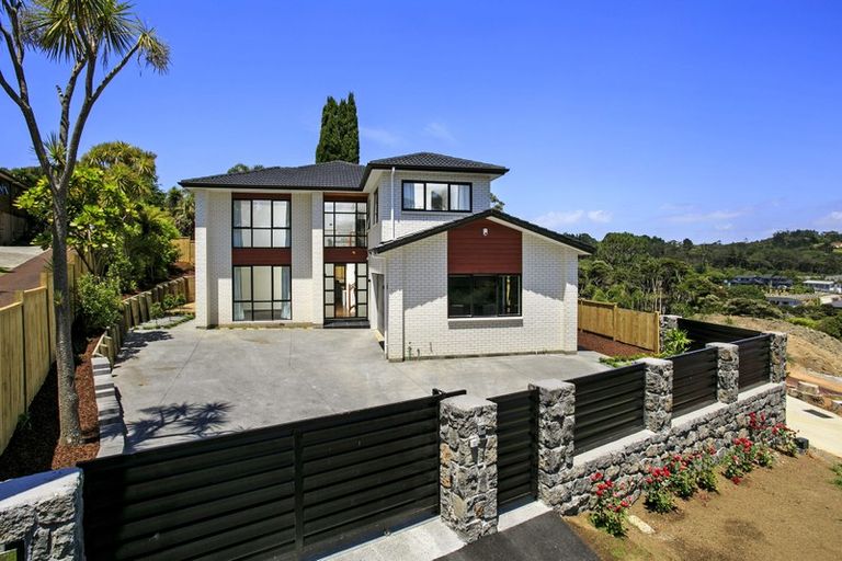 Photo of property in 23a Kyle Road, Greenhithe, Auckland, 0632