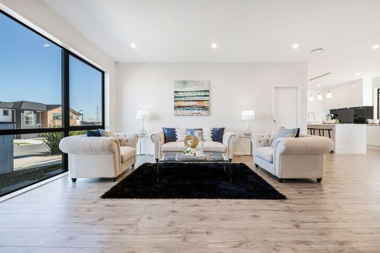 Photo of property in 26 Tir Conaill Avenue, Flat Bush, Auckland, 2019