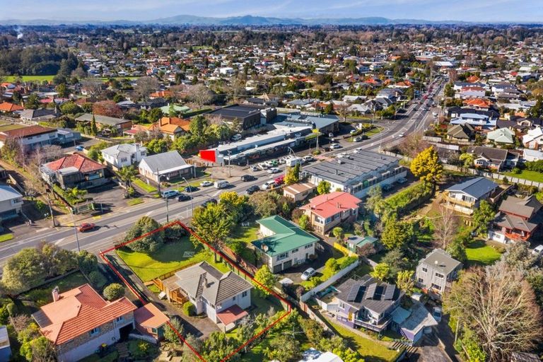 Photo of property in 110 Cambridge Road, Hillcrest, Hamilton, 3216