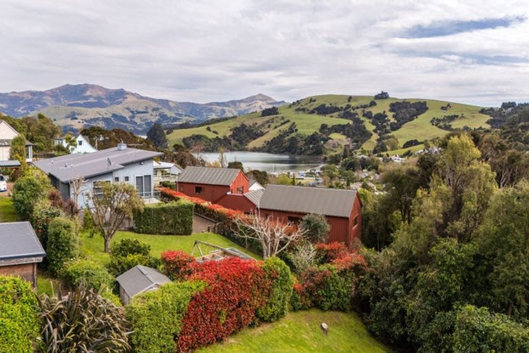 Photo of property in 8 Vangioni Lane, Akaroa, 7520