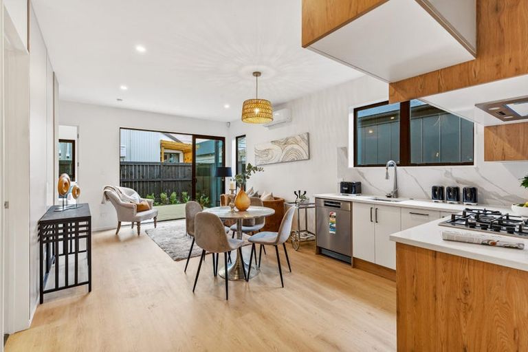 Photo of property in 23 Paretao Street, Massey, Auckland, 0614