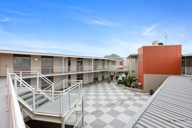Photo of property in Algarve Apartments, 109/332 Maunganui Road, Mount Maunganui, 3116