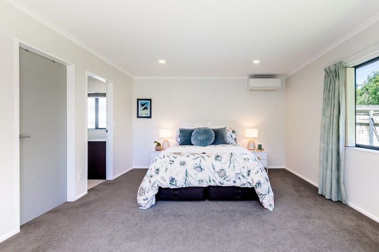 Photo of property in 2 Soldiers Way, Paraparaumu, 5032