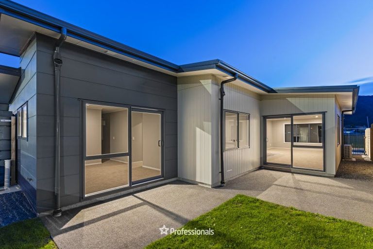 Photo of property in 38 Harry Martin Lane, Wainuiomata, Lower Hutt, 5014