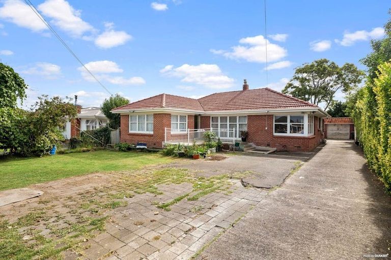 Photo of property in 19 Fraser Road, Papatoetoe, Auckland, 2025