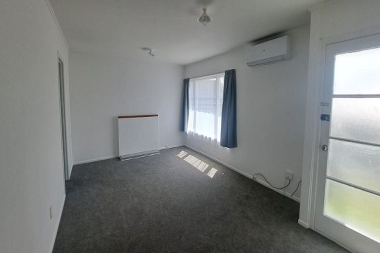 Photo of property in 14 Bolton Place, Otara, Auckland, 2023