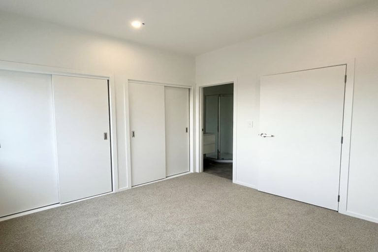Photo of property in 32/28 Westgate Drive, Westgate, Auckland, 0614