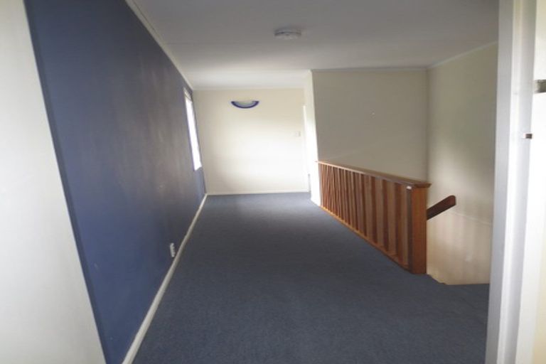 Photo of property in 60 Beazley Avenue, Paparangi, Wellington, 6037