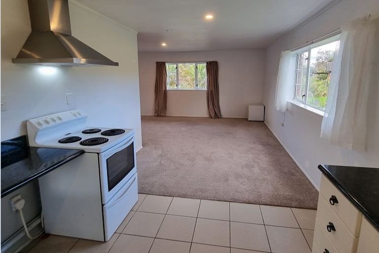 Photo of property in 357 Henderson Valley Road, Henderson Valley, Auckland, 0612