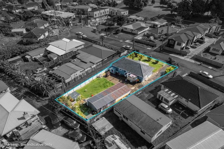 Photo of property in 8 Julian Place, Otara, Auckland, 2023